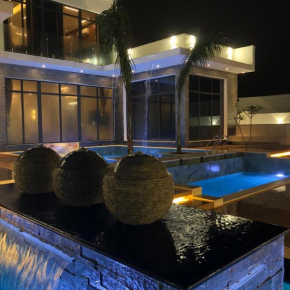 W Chalets